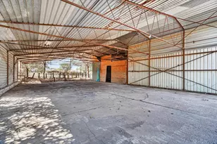 1225 W Belknap St, Jacksboro, TX 76458 - Photo 34