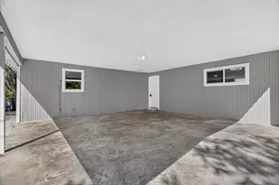 1225 W Belknap St, Jacksboro, TX 76458 - Photo 32