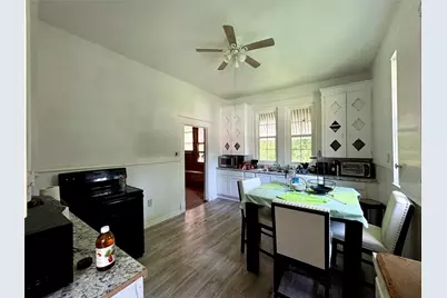 504 Brown Avenue, Paris, TX 75460 - Photo 2
