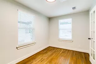 619 Pembroke Ave, Dallas, TX 75208 - Photo 16