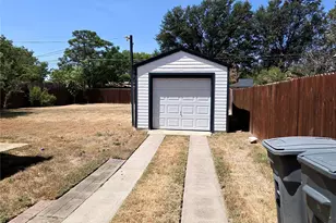 3241 S Edgefield Ave, Dallas, TX 75224 - Photo 18