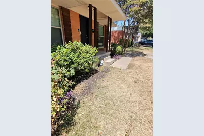 3241 S Edgefield Avenue, Dallas, TX 75224 - Photo 2