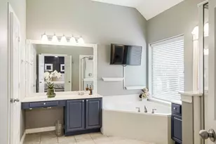 11656 Creekwood Dr, Frisco, TX 75035 - Photo 16