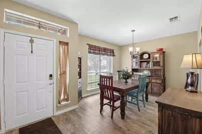 3039 Bosswood Court, Grand Prairie, TX 75052 - Photo 4