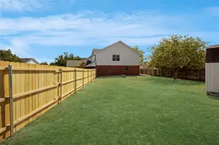 408 Centennial Pl, Crowley, TX 76036 - Photo 38