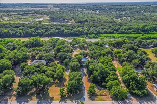 421 N Lazy Bend Rd, Millsap, TX 76066 - Photo 30