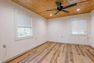 421 N Lazy Bend Rd, Millsap, TX 76066 - Photo 14