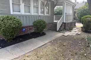 912 Oakland St, Denton, TX 76201 - Photo 2