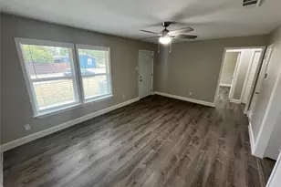 820 E Edith St, Irving, TX 75061 - Photo 4