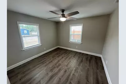 820 E Edith Street, Irving, TX 75061 - Photo 10