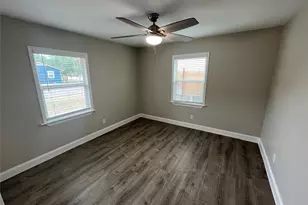 820 E Edith St, Irving, TX 75061 - Photo 10