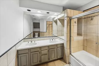 1108 Quail Valley Lane #221, Arlington, TX 76011 - Photo 14