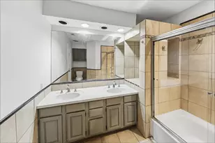 1108 Quail Valley Ln, Arlington, TX 76011 - Photo 14