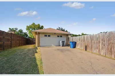 2324 Harbinger Lane, Dallas, TX 75287 - Photo 34