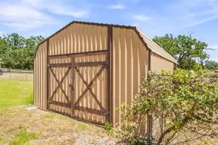 907 Co Rd 484, Stephenville, TX 76401 - Photo 36