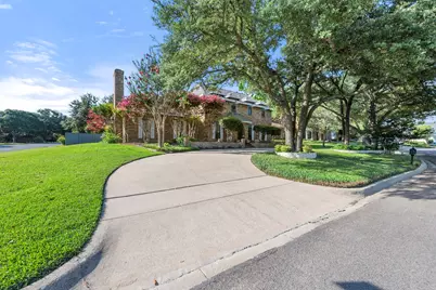 4351 Bullfinch Court, Fort Worth, TX 76133 - Photo 6