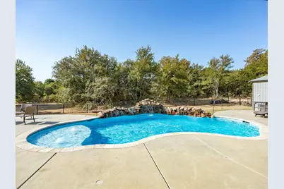 128 Paradise Oaks Court, Paradise, TX 76073 - Photo 20