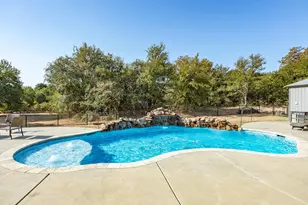 128 Paradise Oaks Ct, Paradise, TX 76073 - Photo 20