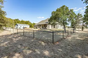 128 Paradise Oaks Ct, Paradise, TX 76073 - Photo 24