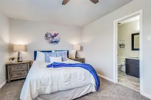 7 W Mountain Ln, Grand Prairie, TX 75052 - Photo 10