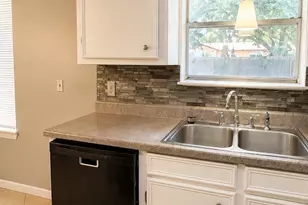 2026 Marsalis Dr, Abilene, TX 79603 - Photo 14