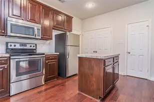 389 Ivan Dr, Lewisville, TX 75067 - Photo 6