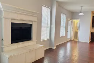 389 Ivan Dr, Lewisville, TX 75067 - Photo 10