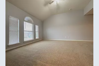389 Ivan Drive, Lewisville, TX 75067 - Photo 32