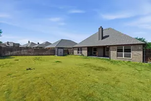 1813 Town Creek Cir, Weatherford, TX 76086 - Photo 34
