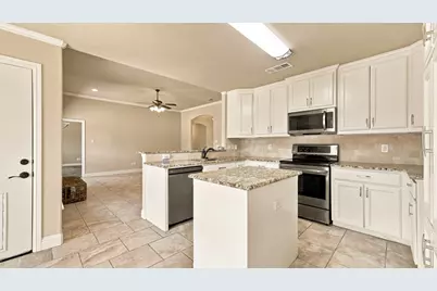 1813 Town Creek Circle, Weatherford, TX 76086 - Photo 14