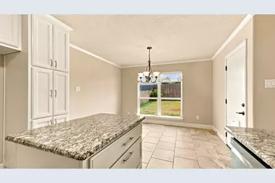 1813 Town Creek Circle, Weatherford, TX 76086 - Photo 16