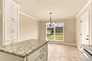 1813 Town Creek Cir, Weatherford, TX 76086 - Photo 16