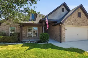1813 Town Creek Cir, Weatherford, TX 76086 - Photo 4