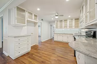 1504 Briarwood Blvd, Arlington, TX 76013 - Photo 6