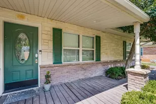 1504 Briarwood Blvd, Arlington, TX 76013 - Photo 2