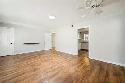 1504 Briarwood Boulevard, Arlington, TX 76013 - Photo 4