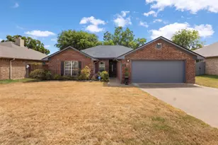 107 N Collin Dr, Chandler, TX 75758 - Photo 2
