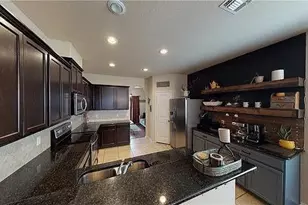 910 English Ivy Dr, Prosper, TX 75078 - Photo 4
