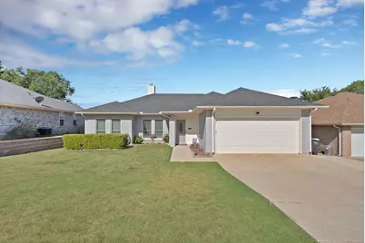 4925 Saint Thomas Place, Fort Worth, TX 76135 - Photo 2