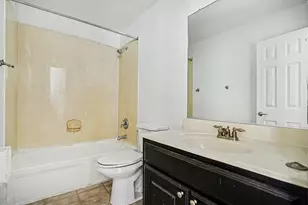 3023 Riverwood Ln, Grand Prairie, TX 75052 - Photo 18