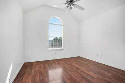3023 Riverwood Lane, Grand Prairie, TX 75052 - Photo 14