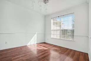 3023 Riverwood Ln, Grand Prairie, TX 75052 - Photo 10