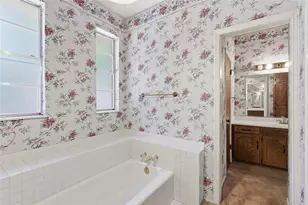 314 Brookside Dr, Grapevine, TX 76051 - Photo 14