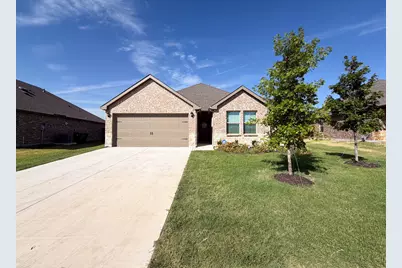 369 Thoroughbred Street, Waxahachie, TX 75165 - Photo 2
