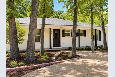 704 Dobbins Road, Corsicana, TX 75110 - Photo 2