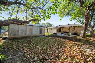 807 E Tyler St, Mexia, TX 76667 - Photo 24