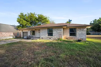 807 E Tyler Street, Mexia, TX 76667 - Photo 2