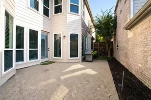 8344 Coral Dr, Dallas, TX 75243 - Photo 30