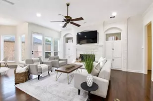 8344 Coral Dr, Dallas, TX 75243 - Photo 10