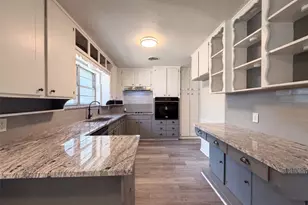 5421 Bonnie Wayne St, Haltom City, TX 76117 - Photo 2
